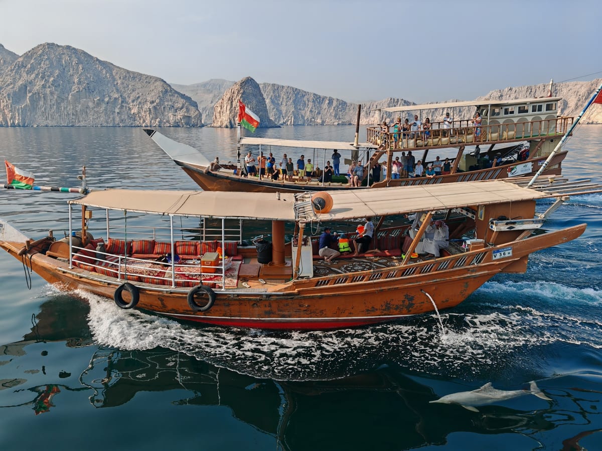 Traditionelle Dhow-Boote